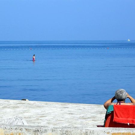 Apartments With A Parking Space Umag - 7110 Exterior foto