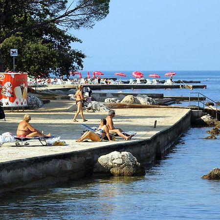 Apartments With A Parking Space Umag - 7110 Exterior foto